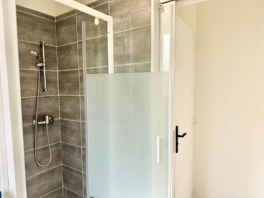 Le Vendays Plein De Charme Appartement Reims